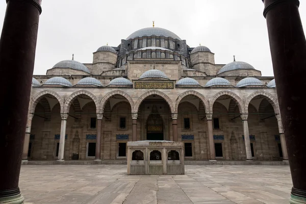 Θέα Θόλους Μεγάλου Τζαμιού Στην Κωνσταντινούπολη Τουρκία — Φωτογραφία Αρχείου
