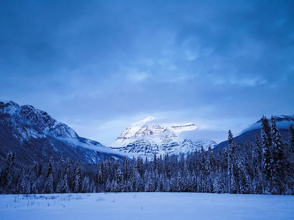 Mount Robson Vintern British Columbia Kanada — Stockfoto