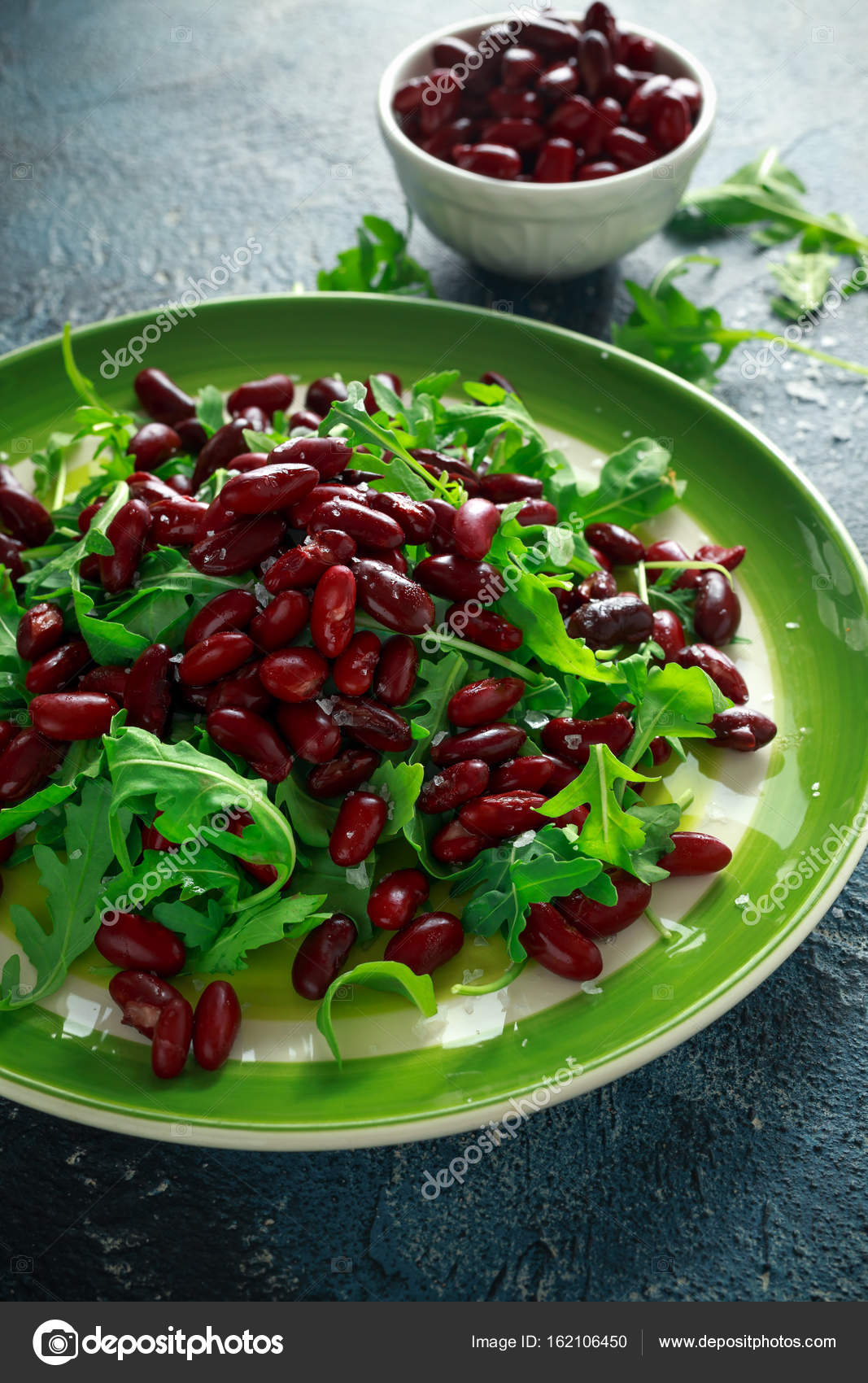 Kırmızı fasulye ile salata. Hızlı ve lezzetli Kırmızı fasulye ile salata. Hızlı ve lezzetli