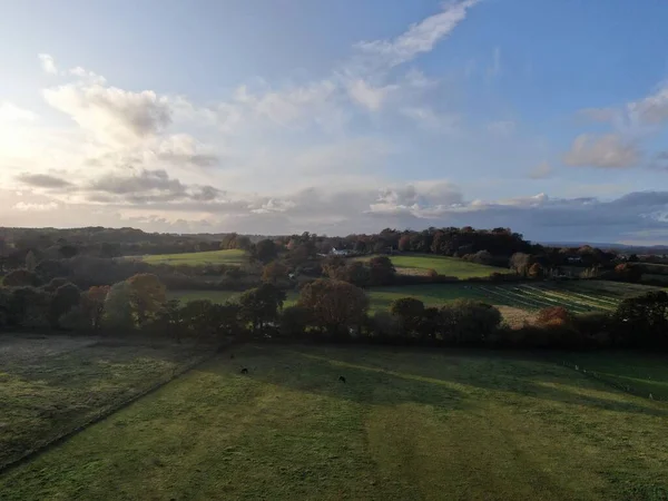 Eine luftaufnahme der felder und landschaft in der nähe von corfe mullen, dorset, uk — Stockfoto