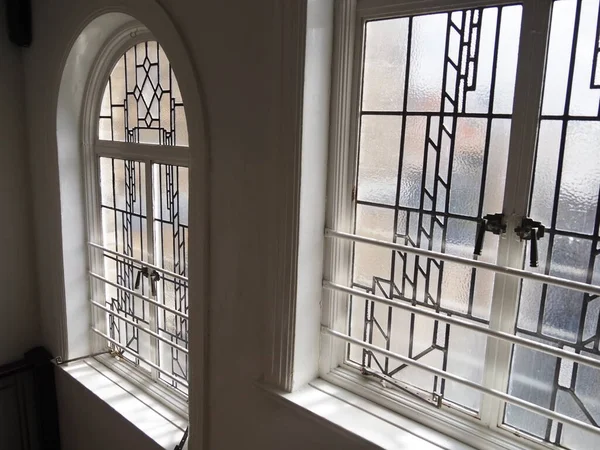 Art deco window details with geometric leadwork and frosted glass — Φωτογραφία Αρχείου