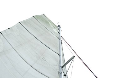 Büyük beyaz yelken yelkenli tekne 