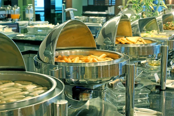 Steam pans with food ready for customers — Stock Photo, Image