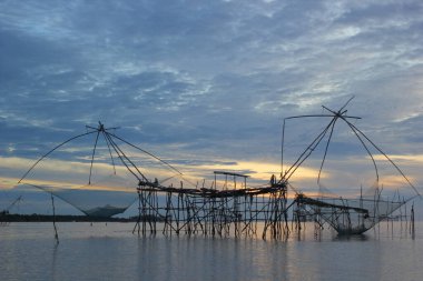 Tayland 'ın Phatthalung ilindeki balıkçı köyünün manzarası