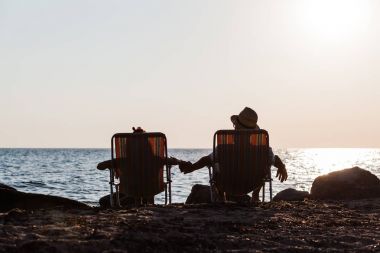 Sunset beach adlı zevk çift