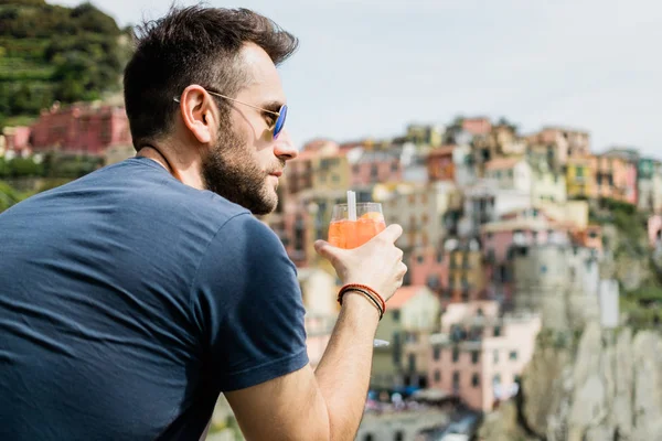 Young Man Drinking Cocktail Village Cinque Terre Italy — Stock Photo, Image