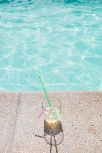 Glass Lemonade Three Straws Swimming Pool — Stock Photo, Image