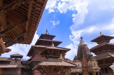 Patan Durbar Meydanı, Patan, Nepal, UNESCO tarafından ilan edilen Dünya Mirası Bölgesi Durbar Meydanı 'ndaki tapınaklardan birinde görülüyor.