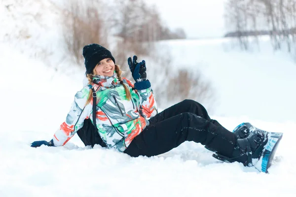 Beautiful Young Woman Snowboard Sitting Snowy Mountain — 스톡 사진