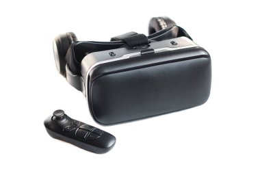 Beyaz arkaplanda izole edilmiş sanal gerçeklik (Vr) gözlükleri. Vr aygıt konsepti
