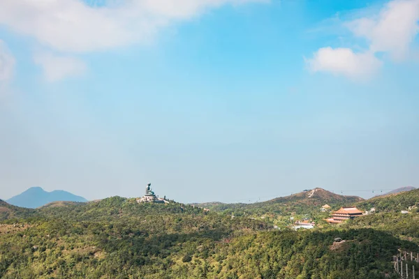 Panorama de la statue géante de Bouddha dans l'île de Lantau — Photo