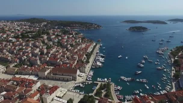 Latanie Drona Fantom Nad Starymi Wyspami Miastami Włoch Jachty Kaplice — Wideo stockowe