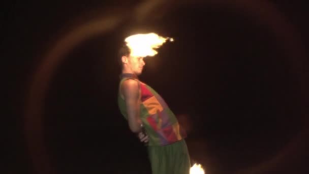 Guy Indian Sea Sunset Playing Fire Juggling — Stock Video