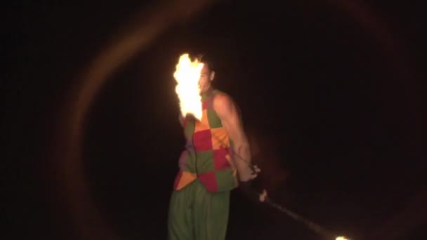 Guy Indian Sea Sunset Playing Fire Juggling — Stock Video
