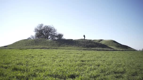 Tipo Lucha Con Una Sombra Boxeo Campo Tipo Campo Una — Vídeos de Stock