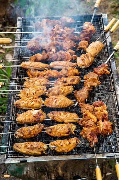 Délicieuses Ailes Poulet Grillées Extérieures — Photo