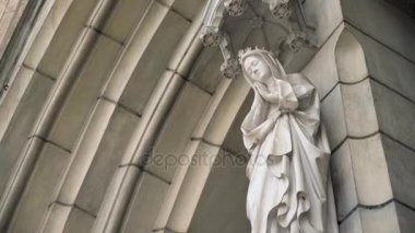 Heykelin üzerine St. Mary varsayım katedral kilise, Jakarta