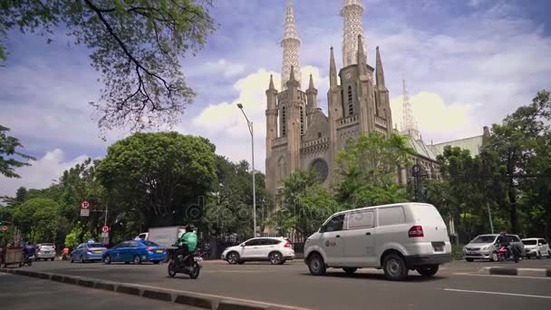 St. Mary van de veronderstelling kathedraal kerk, Jakarta — Stockvideo