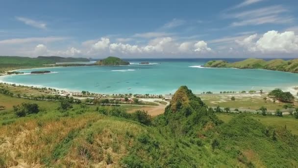 Aerial view of Tanjung Aan beach lagoon in Lombok, Indonesia — Stock Video