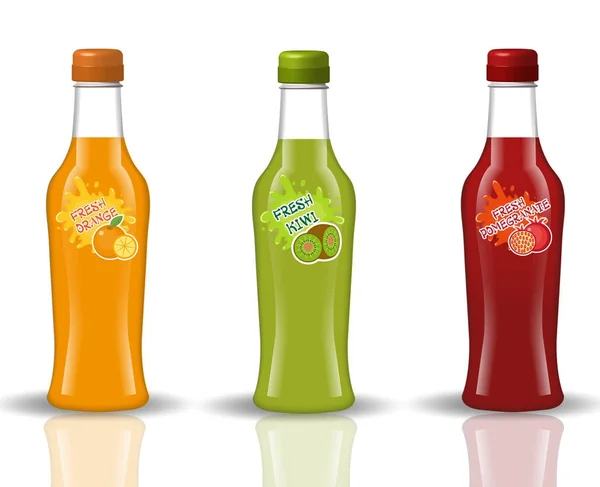 Üvegpalack készlet. Friss gyümölcslevek, limonádé, reális, 3D-s italok. Mock-up a termék tervezéséhez. Elszigetelve, fehér háttérrel, elmélkedve. Vektorillusztráció. — Stock Vector