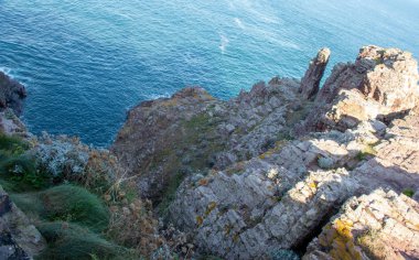Brittany 'deki Rocky Sahili, Cap Frehel yakınlarında.