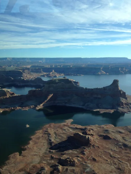 Aerial view of Lake Powell Reservoir in the Glen Canyon National — ストック写真