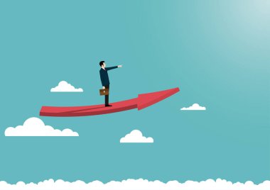 İş adamı bulutların üzerinde uçan bir okun üzerinde duruyor.