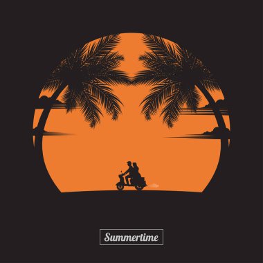 Yaz konsepti. Günbatımı arka planında motosiklet seven bir çift. İş seyahati tebrik kartı. Doğada ve hindistan cevizi bitkilerinde aşk siluetleri. vektör çizimi düz biçimi