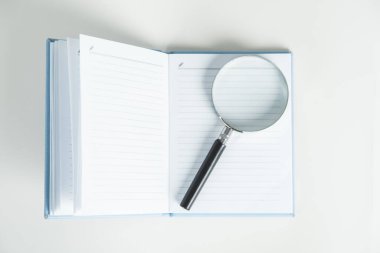 Not defterindeki büyüteç