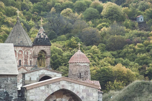 Église Avec Forêt Colorée Dans Arménie — Photo