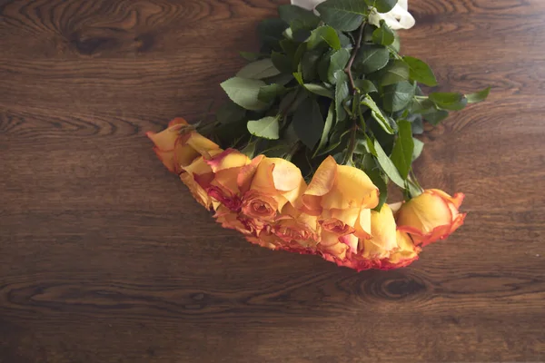 Красиві Троянди Фоні Столу — стокове фото