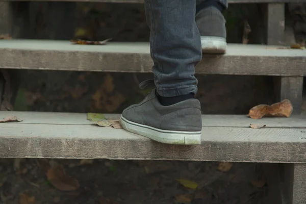 Man Goes Stairs Nature Background — Stock Photo, Image