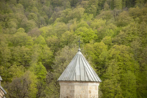 Kościół Haghartsin Armenii Pod Abstrakcyjnym Zapleczem Nieba — Zdjęcie stockowe