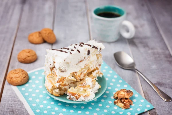 Homemade Cake with Sour Cream and Cap of Coffee — Stock Photo, Image
