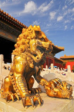 Koruyucu Aslan Yasak Şehirdeki Üç Büyük Salon Sarayı.