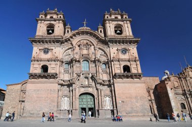 Peru, Cuzco, Plaza de Armas, İsa Kilisesi.
