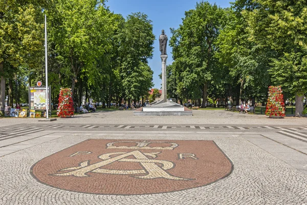 Kral Sigismund Ii Augustus 'un Anıtı, Augustow, Polonya. — Stok fotoğraf