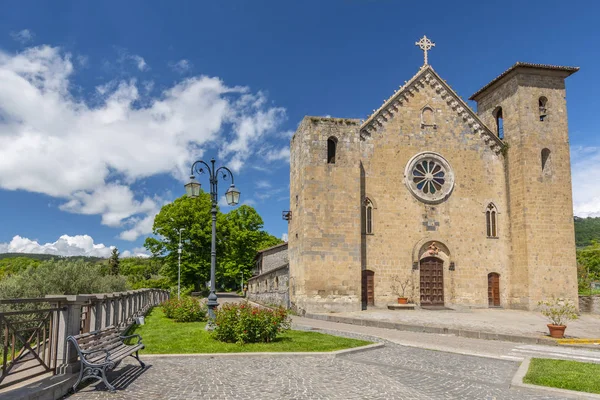 Εκκλησία του San Salvatore στην Bolsena, κοντά στη λίμνη Bolsena, Lazio, Ιταλία — Φωτογραφία Αρχείου