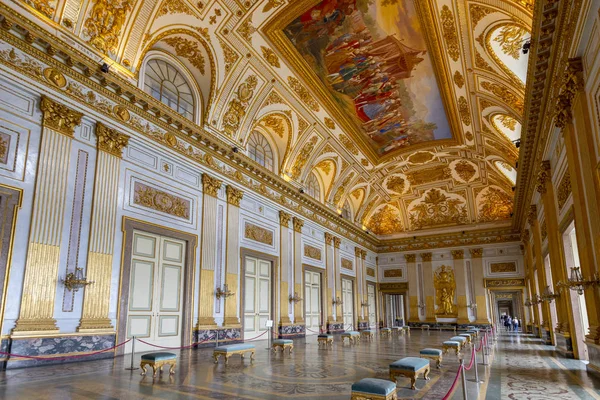 The throne room in the Royal Palace of Caserta, Italy. — Stock Photo, Image