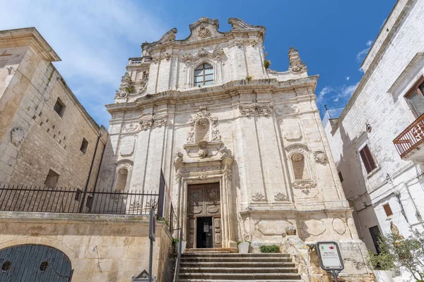 Iglesia de San Vito Mártir en Ostuni, Puglia, Italia . — Foto de Stock