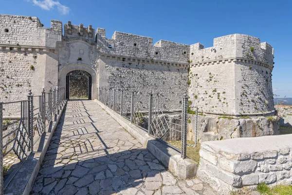 Castle of Monte Sant'Angelo, province of Foggia, Italy. — Stock Photo, Image