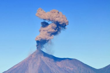 Guatemala, Volcan de Fuego, aktif stratovolcano.