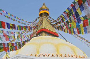 Dua bayrakları Boudhanath stupa Katmandu, Nepal.