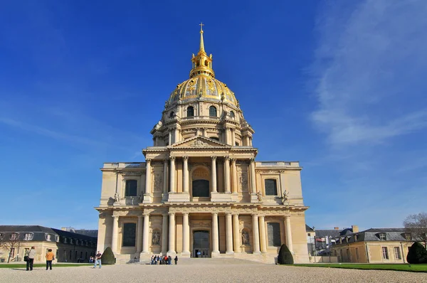 Catedral de Paris de Saint Louis des Invalides, França . — Fotografia de Stock