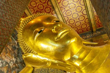 Yaslanan dev Buda, Wat Pho (Buda Tapınağı), Bangkok, Tayland.