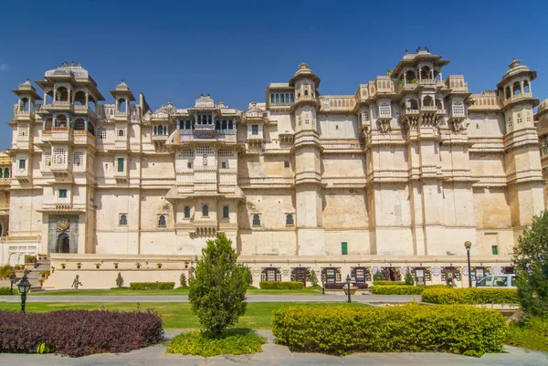 Palácio da cidade de Udaipur, um complexo do palácio situado na cidade de Udaipur, Rajasthan. Índia . Fotografias De Stock Royalty-Free