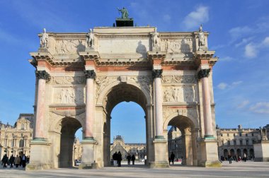 Zafer Arc de Triomphe du Atlıkarınca, Fransa 'nın Atlıkarınca Meydanı' nda Paris 'te zafer kemeri..