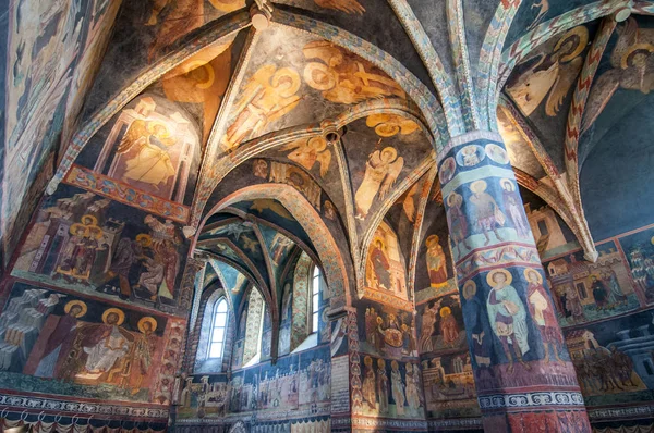 Medieval frescoes in Chapel of the Holy Trinity at Lublin Castle, Poland. — Stock Photo, Image