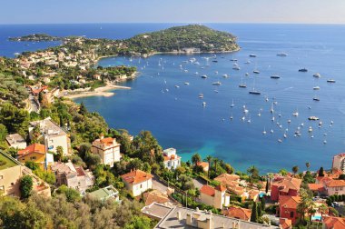 Meşhur tünemiş Saint Jean Cap Ferrat köyü. Avrupa, Fransa, Alpes Denizcilik.