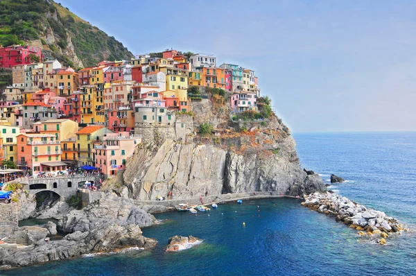 Манарола, маленьке містечко в провінції Ла-Спеція, Лігурія, Північна Італія. Це другий найменший з відомих Cinque Terre.. — стокове фото